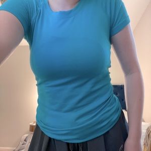 super cute lululemon top!!